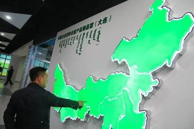 大连市记协爱心采访团11日奔赴内蒙古援牧救旱