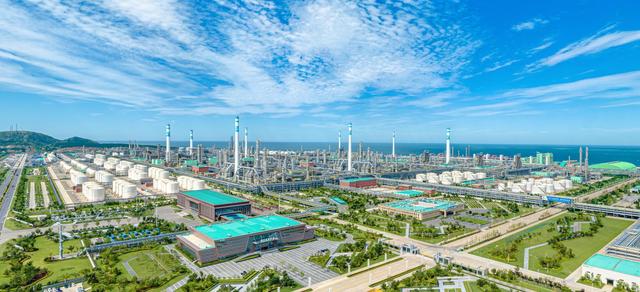 将石化瑰宝镶嵌在东北振兴厚土上——恒力(大连长兴岛)产业园十年发展