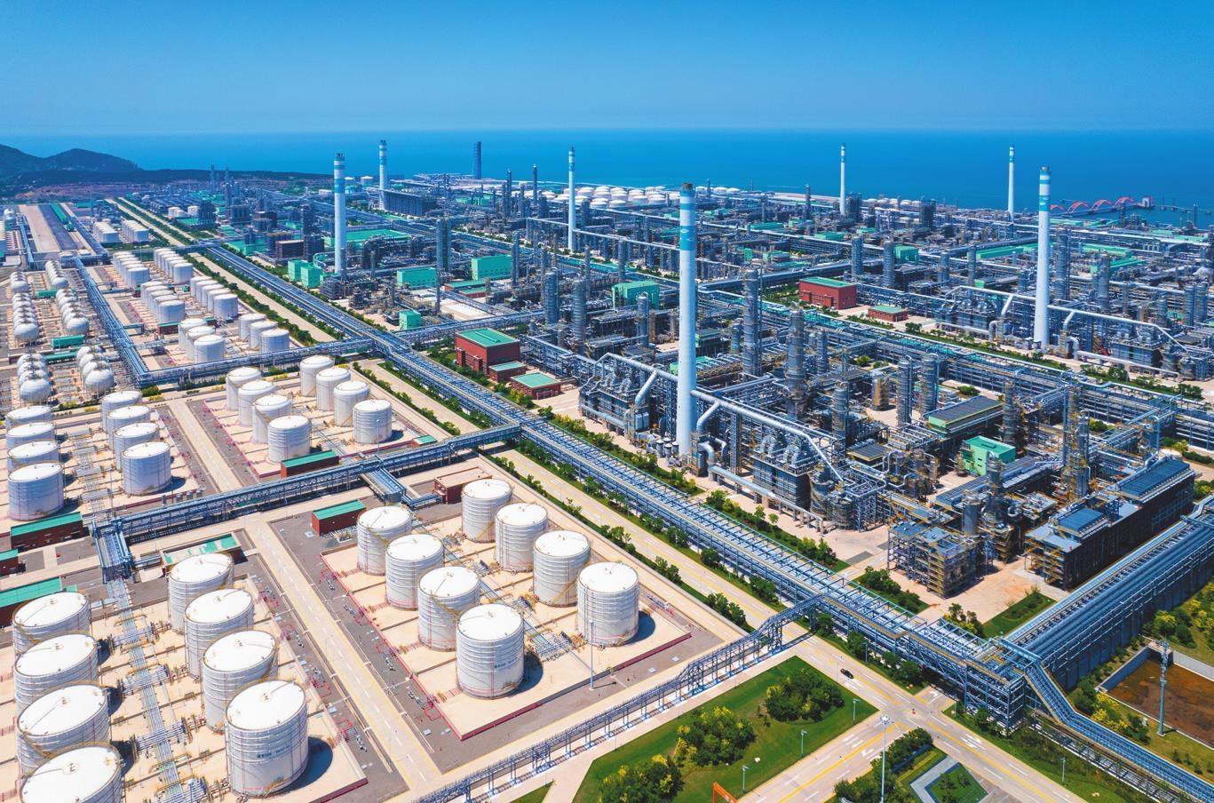 七根烟囱背后的生态账本 大连产业的绿色转型之路