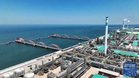 新时代中国调研行之看区域·东北篇 | 大连石化产业 “减油增化”战略下的新动能再造之路